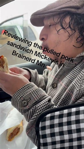 Reviewing pulled pork sandwich from Mickeys in Brainerd 🐖 #pulledpork #turkeybacon #bbqpork #fyp