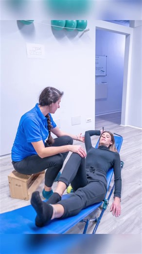 Pancafit ®: è un trattamento posturale che parte da una dettagliata analisi della postura con lo scopo di agire rapidamente sulla causa che ha provocato il dolore. 🔷È adatto a tutti, ed è consigliato per scoliosi, atteggiamenti scoliotici, e problematiche della crescita come piedi piatti o ginocchia valghe o vare. 🔶Lavora sulle catene neuro-muscolari attraverso particolari esercizi eseguiti in postura corretta sull’ attrezzo Pancafit ©, migliorando notevolmente la postura, restituendo liberta 