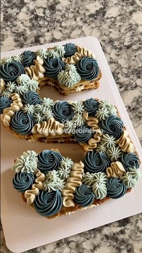 Cookie cake piping asmr #cookiecake #cakevideos #asmr #bakingasmr #lettercake