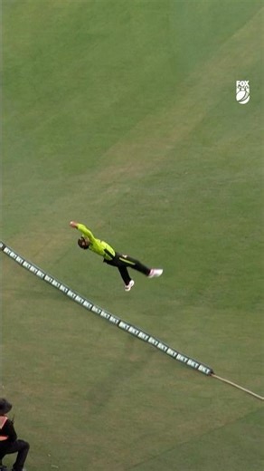 SAM KONSTAS 😱 That is a crazy save on the boundary! #BBL15 #bigbash #cricket #samkonstas