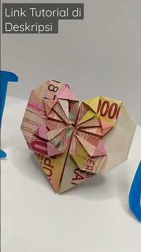 origami love dari uang kertas #origami #origamiuang #origamiuangkertas #origamilove #origamihati