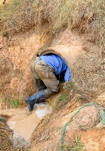 Efficient Techniques for Unclogging Drains and Culverts