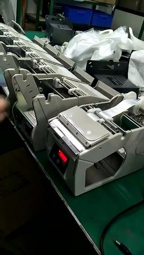 Automatic label peeling machine round label self adhesive labeling machine separator