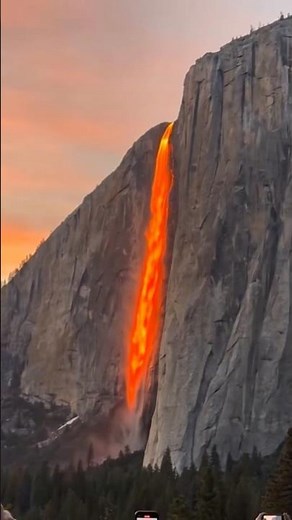 Firefall in Yosemite National Park, California 😍😲