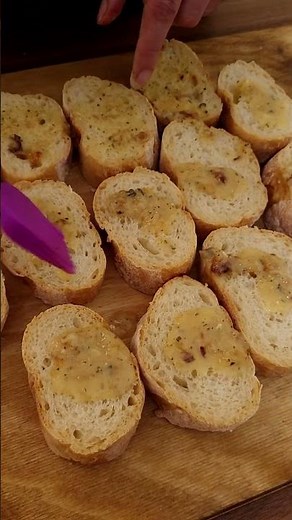 The Ultimate Garlic Bread Recipe | Cheesy & Buttery Goodness!