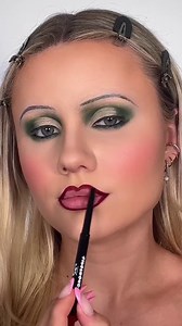 Step-by-Step 1920s Makeup Look – Vintage Glam Meets Modern Elegance