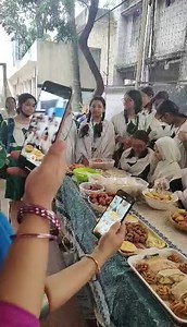 217K views · 6.9K reactions | বাংলাদেশের শিক্ষার্থীরা বার্গার,...