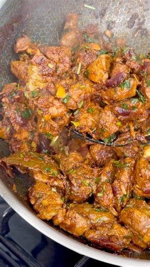 Fiery Chill Garlic Lamb 🌶️🔥