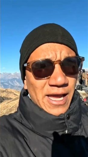 Tu Video Banaa Raha Hai kya 😁