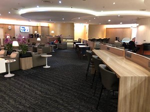 楽天プレミアムカードの空港ラウンジ 2026！プライオリティパス・家族会員まで解説