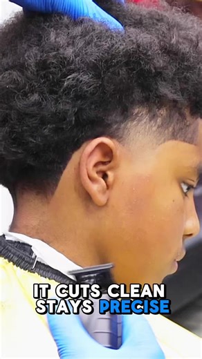 Thing to remember when lining up the neck and around the ear. #barber #tutorials #haircut #laxthebarber #hair