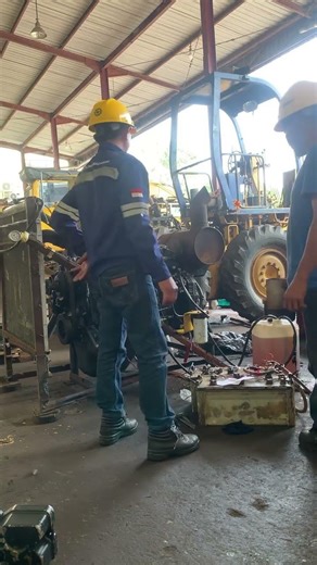 Running tes engine cummins SAA6D 107 E1 #automobile #mechanic #machine