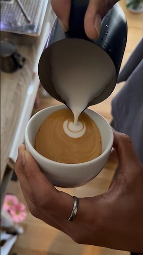 Barista training for beginners #latteart #fypシ #coffee
