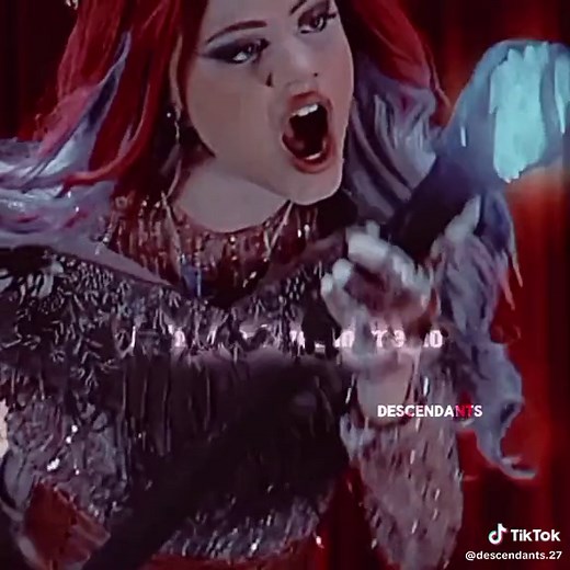 Sarah Jeffery: Queen of Mean Descendants 3 Song