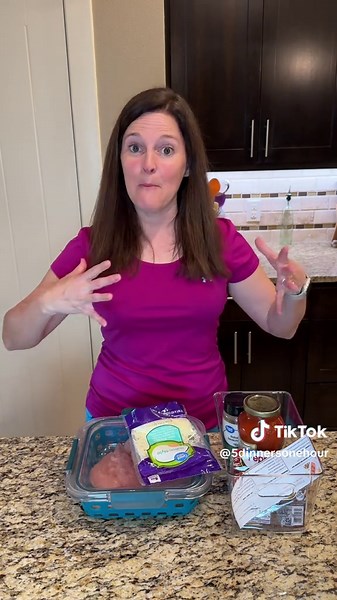 Didn’t get your prep done? No problem. You can still whip up one of our 5 Dinners 1 Hour recipes night-of in about 5 minutes — faster than a drive-thru line and way healthier. Comment below if you would try this. #dinner #quickrecipes #easyrecipe #yummy #fast