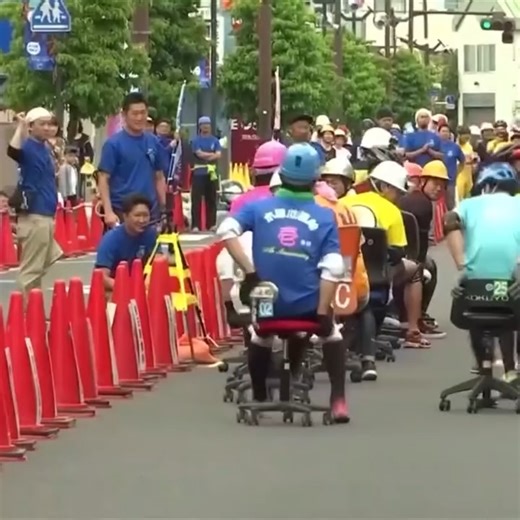 Japanese Office Chair Racing "Isu-1" | GIGadgets