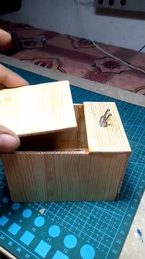 Useless box || wooden. ##uselessbox #wooden #mechanicalengineering #scienceexperiment #diyprojects #sceinceandtechnology #scienceproject #homemade #nasirkhan