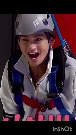 V scared of heights #bts #kpop #boyband