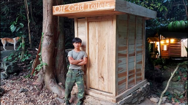 Building Complete Toilet Cabin