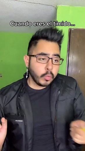Cuando eres el tímido del salón (Instagram: SoyDanielReyes_)