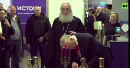 HOLY FIRE from Jerusalem ARRIVES IN RUSSIAAirport echoes with ‘CHRIST IS RISEN’