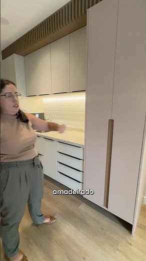 Detalhes de um studio com móveis sob medida #inovaedecor