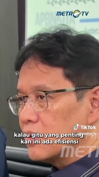 Menteri Keuangan Purbaya Yudi Sadewa sedang mengevaluasi laporan upaya efisiensi dalam program Makan Bergizi Gratis (MBG) yang berpotensi menghemat anggaran negara hingga puluhan triliun rupiah. Berdasarkan hasil kajian, efisiensi ini akan dilakukan melalui penyempurnaan skema penyaluran, terutama dengan menyesuaikan intensitas penyaluran pada periode tertentu agar lebih tepat sasaran tanpa mengurangi jumlah penerima manfaat. #MBG #MakanBergiziGratis #PurbayaYudhiSadewa #EfisiensiAnggaran