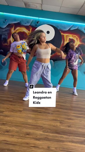 Aquí presentamos a Leandra en su clase de Reggaeton Kidz. 🔥🤩 #fyp #dancetok #puertorico