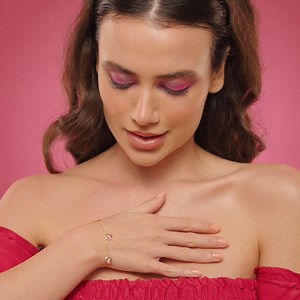 2.3K views · 10K reactions | ✨ Elevate your style with Kisna's Blare Collection – a vibrant pop of colour for your everyday jewellery, starting at ₹4,400! ✨ | Kisna Diamond Jewellery | Facebook