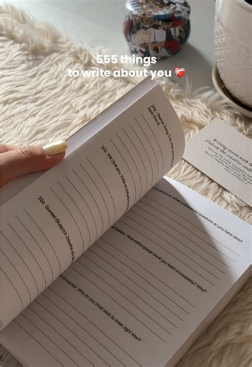 Easy Journaling Prompts for Self-Discovery