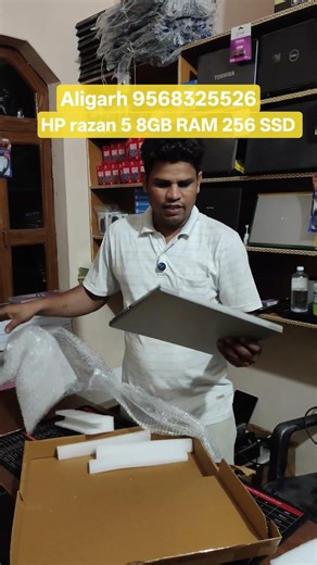 HP razan 5 model 745 8GB RAM256 SSD metal body display 14 IPS quantity available Aligarh 9568325526