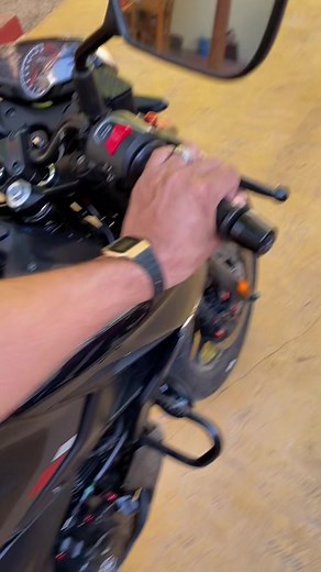 Comparativa entre Pulsar N250 y NS200: Al Corte