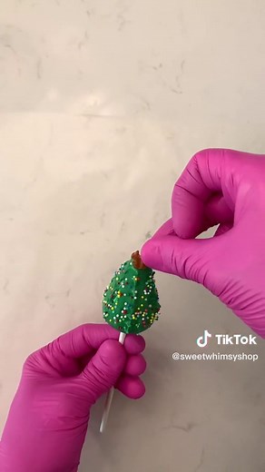 Christmas Tree Cake Pop Decorating Tips