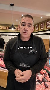 🦃 About our Christmas turkeys: We offer two free-range varieties from Norfolk Farms. The Pells Norfolk Black is the original purebred, tracing its roots from South America to England, where it replaced the goose as the traditional festive bird. It has a more pronounced breastplate, less breast meat, and a deeper, gamey flavour with darker meat—ideal for those who enjoy an authentic, uncrossbred game bird. (The second variety will be discussed in our next video.) Orders accepted until Wednesday 