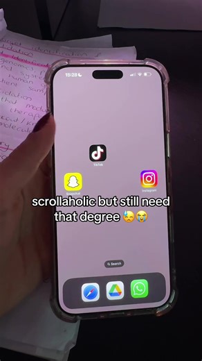 Study Tips for Scrollaholics: Balancing Fun and Academics