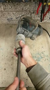 How to repair a Bosch hammer that will not release the chisel. All you need is a new indexing disc #bosch #tools #powertools #hammer #howto #repair #toolrepair #toolfix | Deandohertygreaser