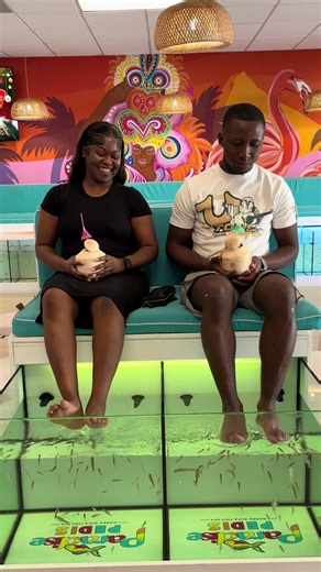 Welcome to the Paradise Club😂🌴🐟👣💦#thingstodonassau #paradisepedis #fishpedicure #nassaucruiseport