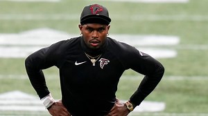 Julio Jones on staying with the Falcons: 'I'm out of there'