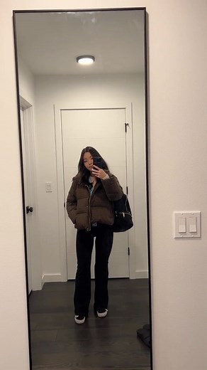 jenn on Instagram: "first week back after the holidays 😣😮‍💨 #softwareengineer #corporate #engineer #computerscience #code #girlswhocode #programming #dayinthelife #workday #seattle"