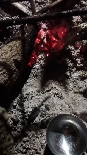 Video của Sềnh Máy (@senh_may) với bản nhạc nhạc nền - Sềnh Máy