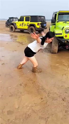 Maami Out From Swamp 😱🥺~woodworking ~ art ~skill #shorts #facts