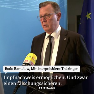 Bodo Ramelow ist sehr zufrieden mit dem Impftempo in seinem Bundesland. Aktuell werden in Thüringen 20.000 Impfdosen pro Tag verabreicht. Schon bald sollen auch jüngere Bevölkerungsgruppen einen Impfschutz erhalten, sagte der thüringische Ministerpräsident im Frühstart von RTL und ntv. ➡️ Das ganze Interview seht ihr hier: on.rtl.de/1/Fruehstart-Ramelow | RTL Aktuell