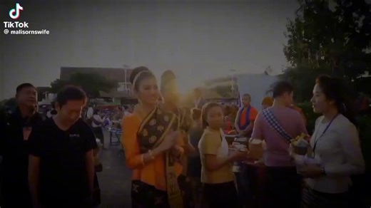 Faye is like this even before the words gl and fan service born she have natural caring nature.Fan service ❌️Faye service ✅️😌#FayePeraya #ฝ้ายพีรญา