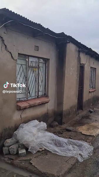 😭😭27/12/2024 Life took its own turn When all the storms hit. Ive experienced a deeper Cut when my Grand Moms House Fell 😭😭😭n Ive Hit rock Bottom, ive never felt this way before, every thing seems shut It has been such painful days for me and my Siblibgs but the Lord has been Good #fypシ #january #fam #christ #blessings #hurt #tragedy #