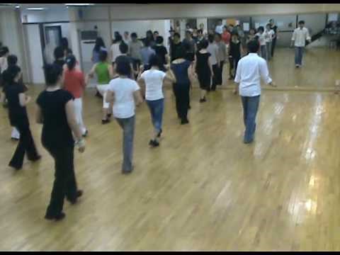 Runaround Sue - Line Dance (Demo & Walk Through)