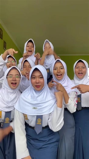 Girls Power in a Sci-Fi School Setting