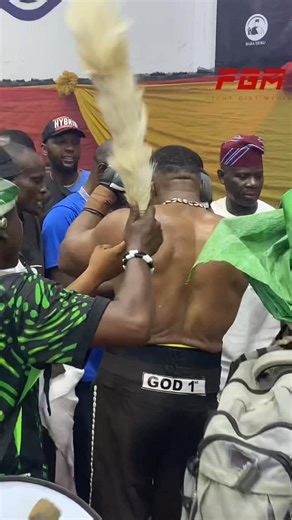 The love around Ike Ibeabuchi last night, after his impressive performance at age 52 and 26 years of inactivity, is beyond words, a true testament to how deeply fans still admire and respect him. 😍 ❤️ #fightgistmedia | Fight Gist Media