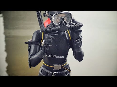 Frogwoman Sam - Smoothskin Technisub - HD Preview