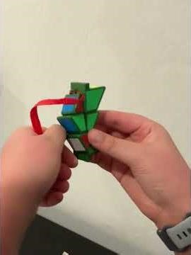 The real Christmas cube! [scs advent calendar day 19] #adventcalendar #unboxing #cubing