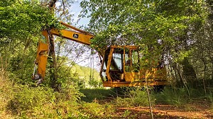 1937 John Deere excavator buried for 16 years
